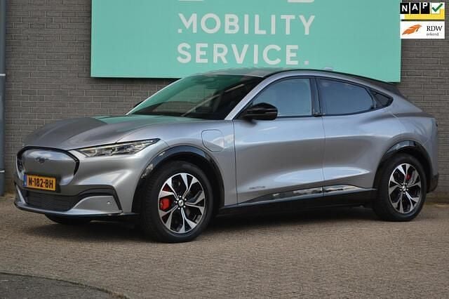 Grijs Gebruikt 2021 Ford Mustang Mach-E SUV | € 25.964 (Goede deal) - Afbeelding 1/4