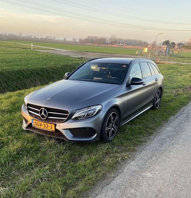 Grijs Occasion 2017 Mercedes C350e AMG line Stationwagen | € 22.000 (Duur) - Afbeelding 1/4