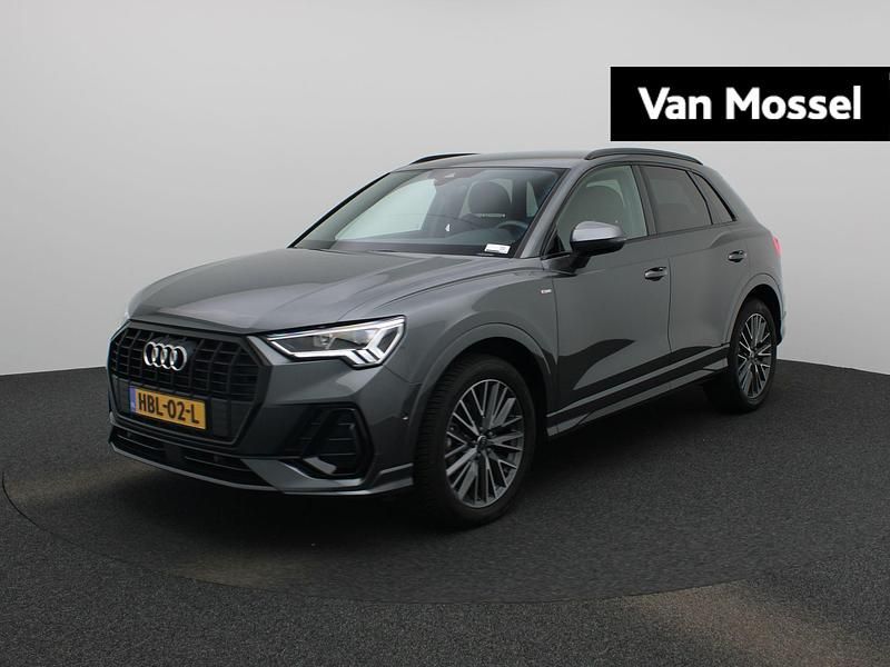 Grijs Gebruikt 2025 Audi Q3 Competition SUV | € 51.900 (Iets duurder) - Afbeelding 1/4