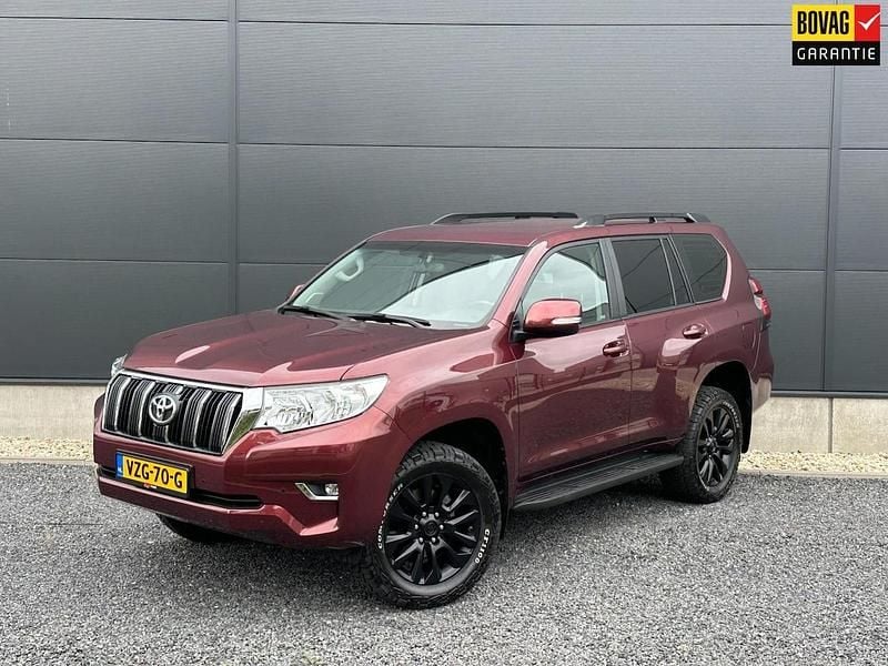 Rood Gebruikt 2023 Toyota Land Cruiser Comfort SUV | € 52.950 (Duur) - Afbeelding 1/4