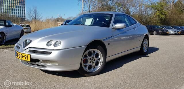 Occasion Alfa Romeo GTV 155 PK (114 kW) 1999 Grijs Coupé