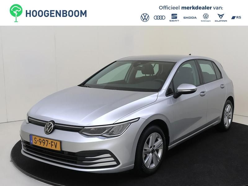 Grijs Occasion 2023 VW Golf VIII Life Hatchback | € 21.950 (Super prijs) - Afbeelding 1/4
