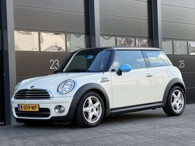 Wit Gebruikt 2007 Mini Cooper Hatchback | € 2.750 (Duur) - Afbeelding 1/4