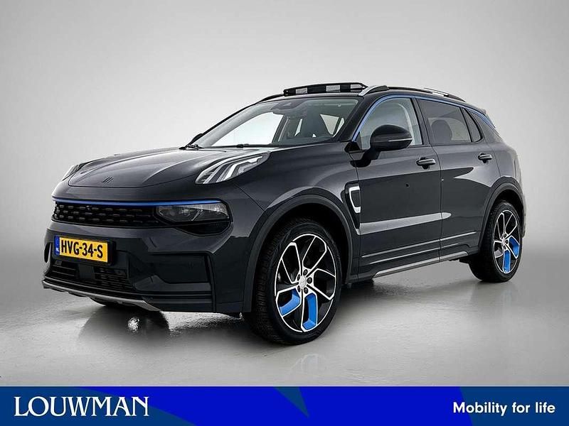 Zwart Gebruikt 2022 Lynk & Co 01 SUV | € 25.445 (Iets duurder) - Afbeelding 1/3
