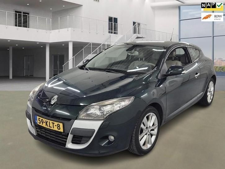 Gebruikt 2010 Renault Mégane III Coupé | € 1.895 (Super prijs) - Afbeelding 1/4
