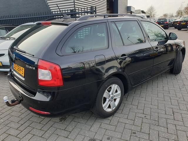 Occasion Skoda Octavia Business Line 105 PK (77 kW) 2011 Zwart Stationwagen