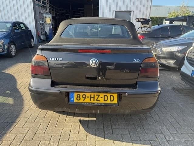 Occasion VW Golf Cabriolet Highline 116 PK (85 kW) 2002 Zwart Cabriolet