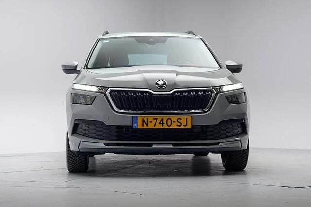Grijs Gebruikt 2022 Skoda Kamiq Ambition SUV | € 12.845 (Goede deal) - Afbeelding 1/3