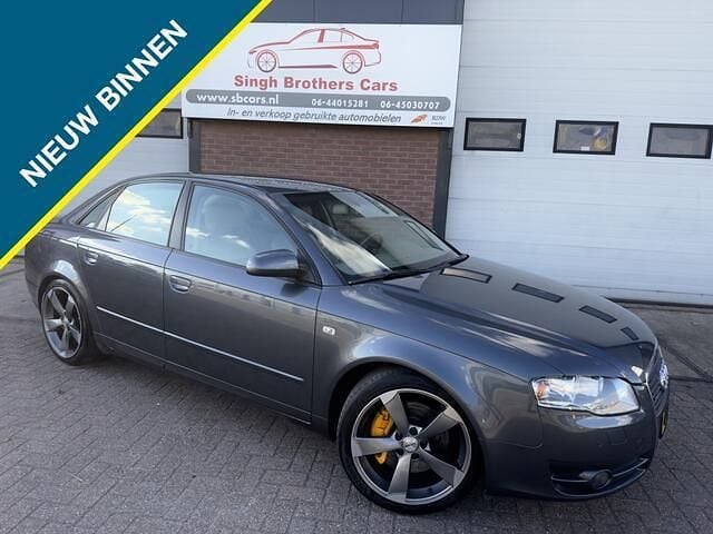 Grijs Gebruikt 2006 Audi A4 Sedan | € 5.499 (Eerlijke prijs) - Afbeelding 1/4