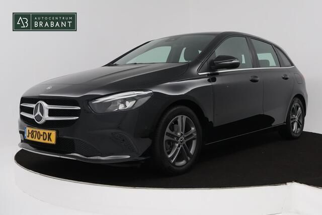 Zwart, metallic lak Gebruikt 2020 Mercedes B160 Advantage MPV | € 18.945 (Eerlijke prijs) - Afbeelding 1/4
