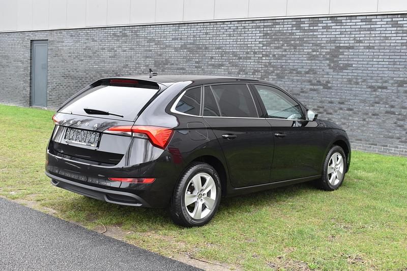 Occasion Skoda Scala Ambition 111 PK (81 kW) 2023 Zwart (metallic) Hatchback
