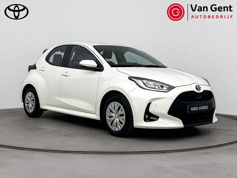 Wit Gebruikt 2023 Toyota Yaris Active Hatchback | € 22.499 (Eerlijke prijs) - Afbeelding 1/4