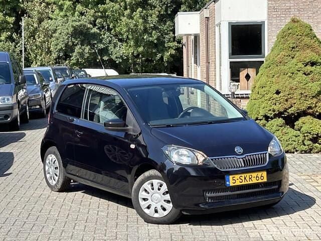 Zwart Gebruikt 2012 Skoda Citigo Ambition Hatchback | € 4.999 (Goede deal) - Afbeelding 1/4