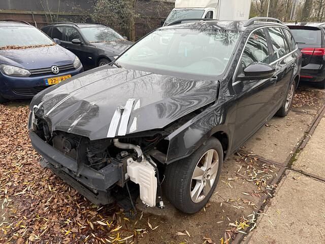 Occasion Skoda Octavia Ambition 105 PK (77 kW) 2015 Zwart Stationwagen