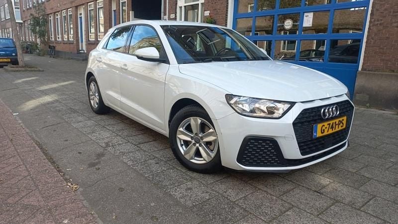 Wit Occasion 2019 Audi A1 Sportback Proline Hatchback | € 17.950 (Eerlijke prijs) - Afbeelding 1/4
