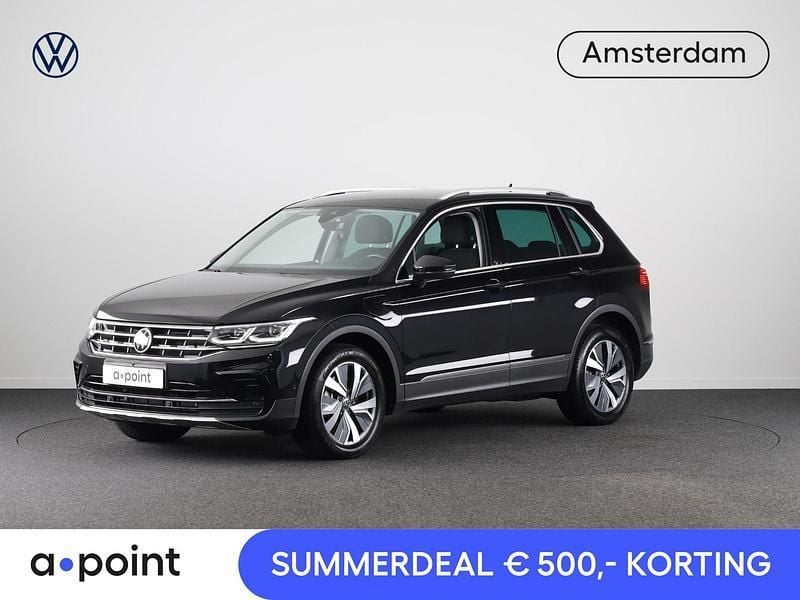 Zwart, metallic lak Gebruikt 2021 VW Tiguan Active SUV | € 32.949 (Eerlijke prijs) - Afbeelding 1/3