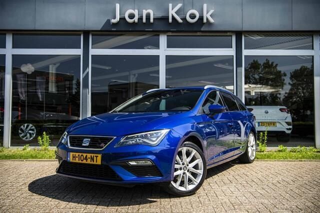 Blauw Gebruikt 2020 Seat Leon ST Beats Stationwagen | € 18.400 (Eerlijke prijs) - Afbeelding 1/4
