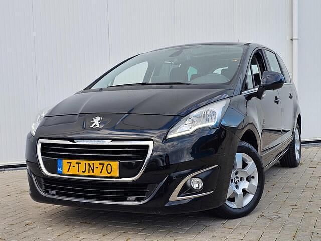 Zwart (metallic) Gebruikt 2014 Peugeot 5008 Active MPV | € 7.450 (Iets duurder) - Afbeelding 1/4