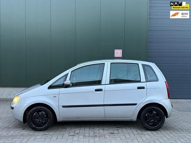 Grijs Gebruikt 2006 Fiat Idea Active MPV | € 2.420 (Eerlijke prijs) - Afbeelding 1/4