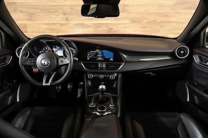 Occasion Alfa Romeo Giulia Quadrifoglio 510 PK (375 kW) 2017 Rood Sedan