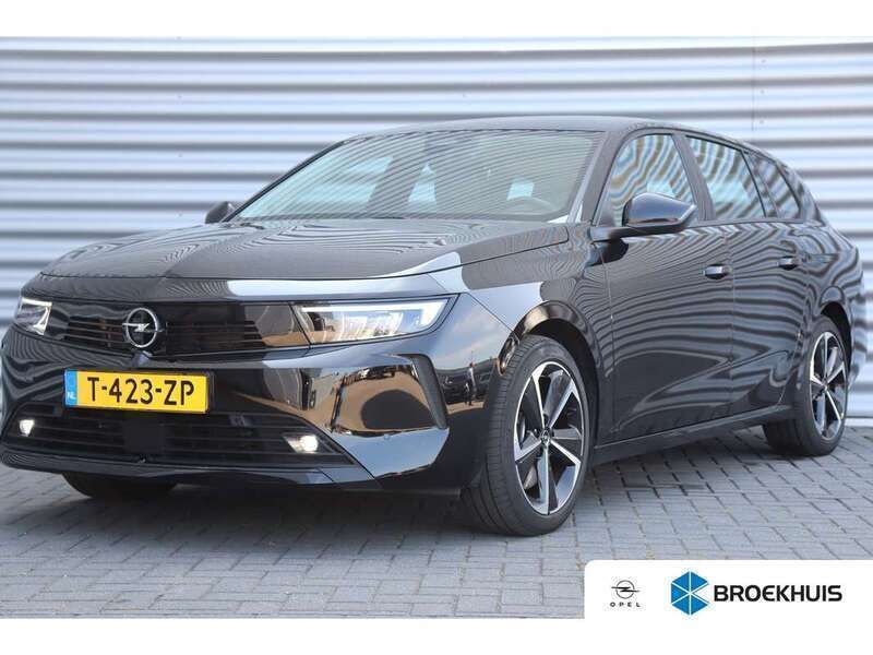 Zwart Gebruikt 2023 Opel Astra Stationwagen | € 27.900 (Goede deal) - Afbeelding 1/4