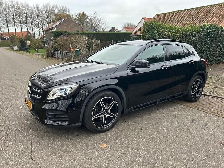 Gebruikt 2019 Mercedes GLA200 SUV | € 22.450 (Goede deal) - Afbeelding 1/4