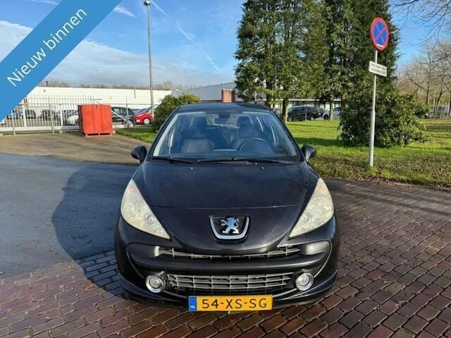 Zwart Gebruikt 2007 Peugeot 207 Hatchback | € 2.499 (Iets duurder) - Afbeelding 1/4