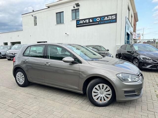 Grijs Occasion 2013 VW Golf Sedan | € 8.450 (Eerlijke prijs) - Afbeelding 1/4