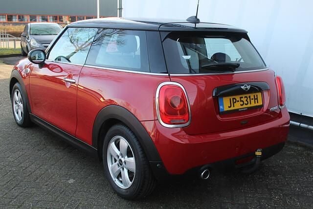 Occasion Mini Cooper Business 136 PK (100 kW) 2016 Rood Hatchback
