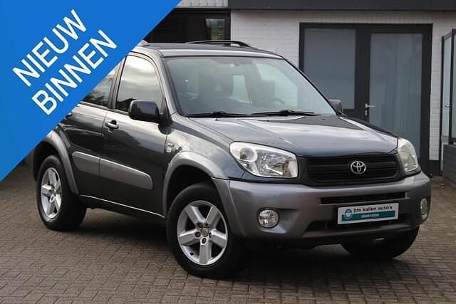 Grijs Occasion 2005 Toyota RAV4 Edition SUV | € 7.960 (Iets duurder) - Afbeelding 1/4