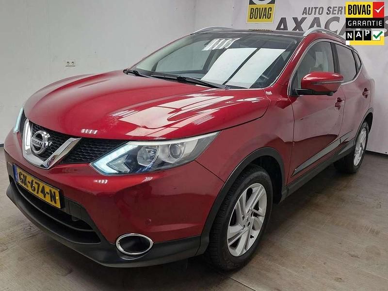 Rood Gebruikt 2015 Nissan Qashqai SUV | € 12.995 (Eerlijke prijs) - Afbeelding 1/4