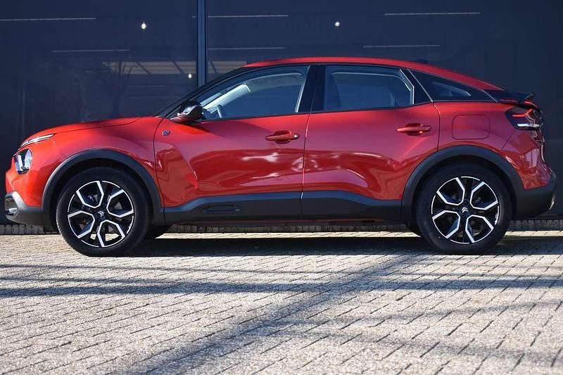 Occasion Citroën e-C4 Feel 114 kW (156 PK) 2023 Rood SUV