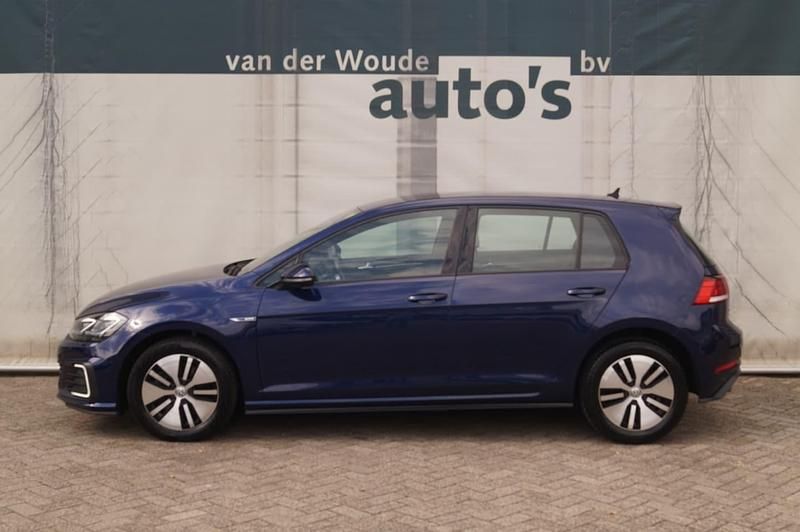 Blauw Gebruikt 2020 VW Golf VII GTE Hatchback | € 17.900 (Super prijs) - Afbeelding 1/4