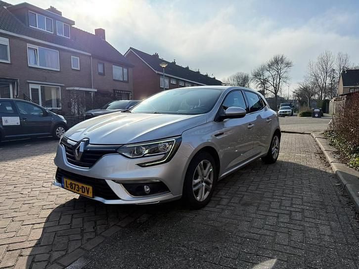 Occasion 2019 Renault Mégane IV | € 11.999 (Eerlijke prijs) - Afbeelding 1/4