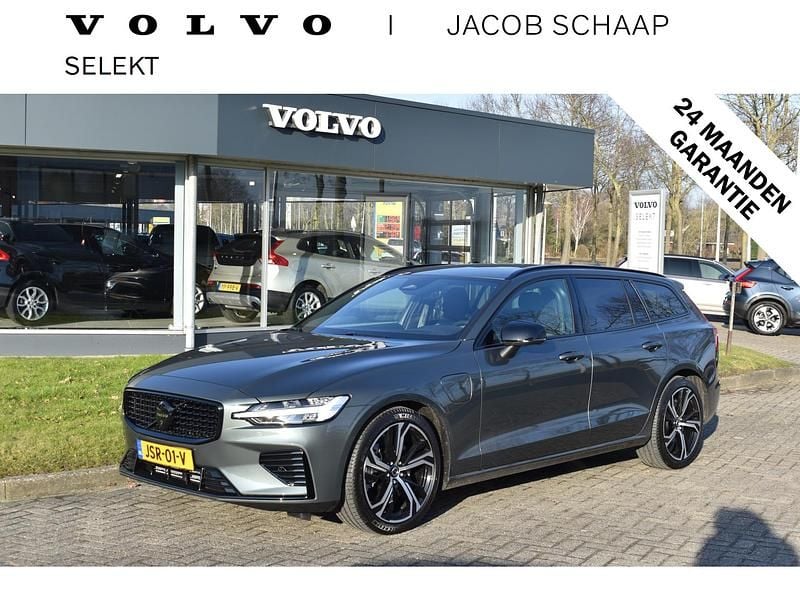 Groen Occasion 2026 Volvo V60 Plus Stationwagen | € 55.800 (Duur) - Afbeelding 1/4