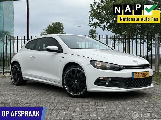 Wit Gebruikt 2011 VW Scirocco Highline Coupé | € 10.950 (Eerlijke prijs) - Afbeelding 1/4
