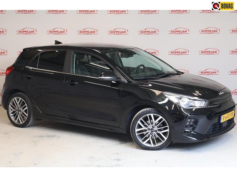 Zwart Gebruikt 2022 Kia Rio GT-Line Hatchback | € 18.950 (Eerlijke prijs) - Afbeelding 1/4
