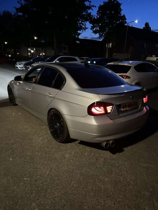 Gebruikt 2005 BMW 320 Sedan | € 2.700 (Goede deal) - Afbeelding 1/4