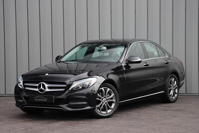 Zwart Gebruikt 2014 Mercedes C180 Avantgarde Sedan | € 16.500 (Goede deal) - Afbeelding 1/4