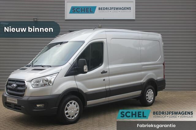 Zwart Gebruikt 2023 Ford Transit Trend Van | € 36.950 - Afbeelding 1/4