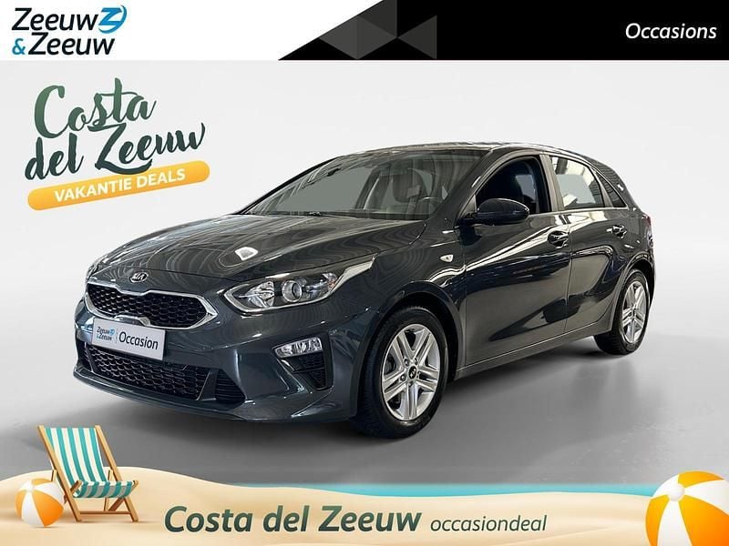 Dark penta metal metallic (h8g) Gebruikt 2022 Kia Ceed Hatchback | € 18.945 (Eerlijke prijs) - Afbeelding 1/4