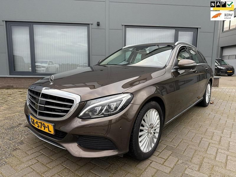 Beige Gebruikt 2015 Mercedes C350 Edition Stationwagen | € 12.950 (Goede deal) - Afbeelding 1/4