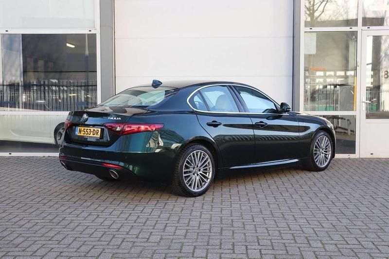 Occasion Alfa Romeo Giulia Ti 202 PK (148 kW) 2021 Groen (metallic) Sedan