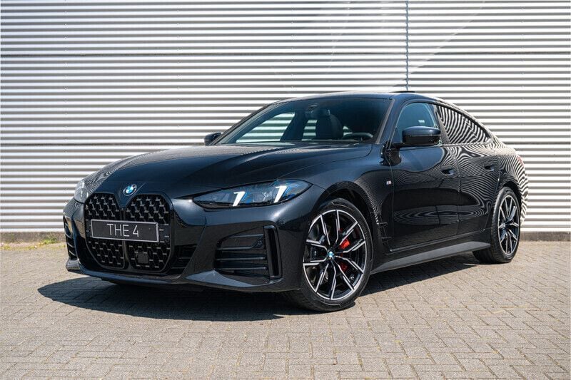 Zwart Nieuw 2025 BMW 420 Executive Coupé | € 82.910 (Eerlijke prijs) - Afbeelding 1/4