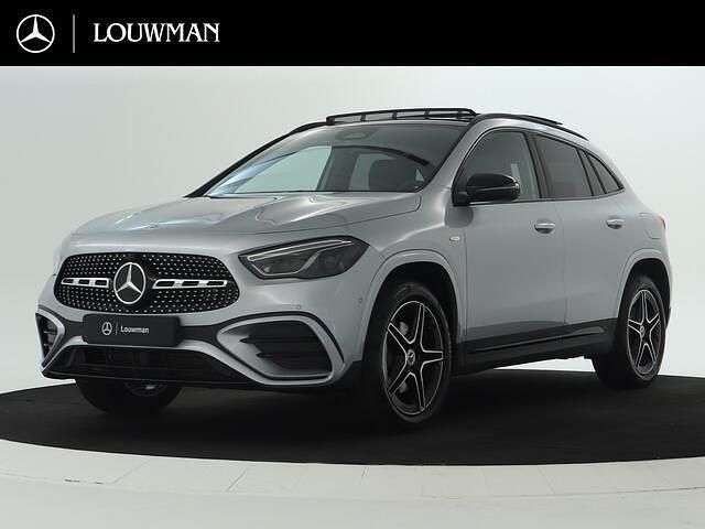 Zilver Nieuw 2026 Mercedes GLA250 Business SUV | € 59.209 (Iets duurder) - Afbeelding 1/4