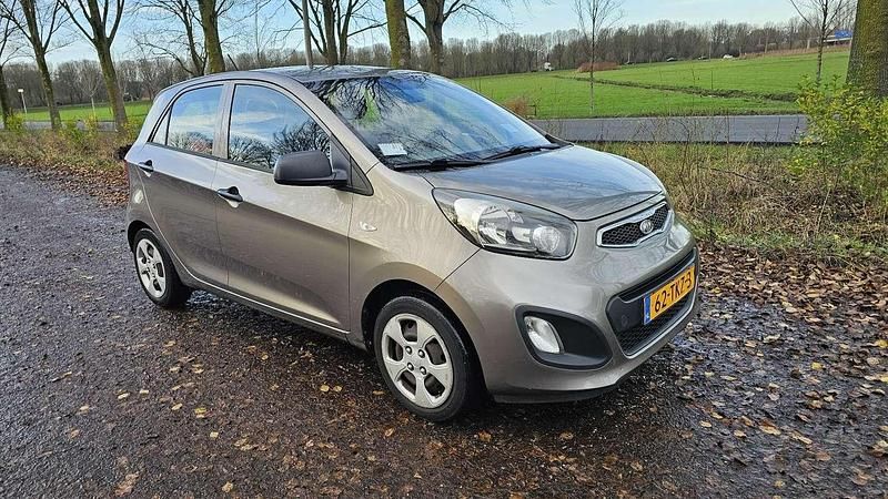 Grijs Occasion 2012 Kia Picanto Hatchback | € 2.999 (Eerlijke prijs) - Afbeelding 1/4