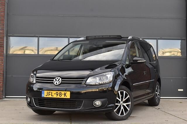 Zwart Gebruikt 2012 VW Touran Highline MPV | € 14.950 - Afbeelding 1/4
