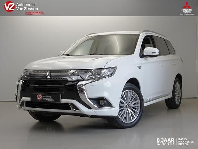 Wit Gebruikt 2020 Mitsubishi Outlander SUV | € 21.500 - Afbeelding 1/4