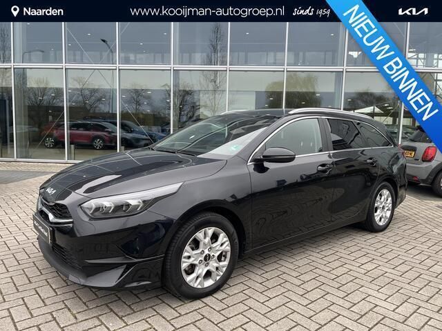 Black pearl m Gebruikt 2023 Kia Ceed Sportswagon Stationwagen | € 28.900 - Afbeelding 1/4