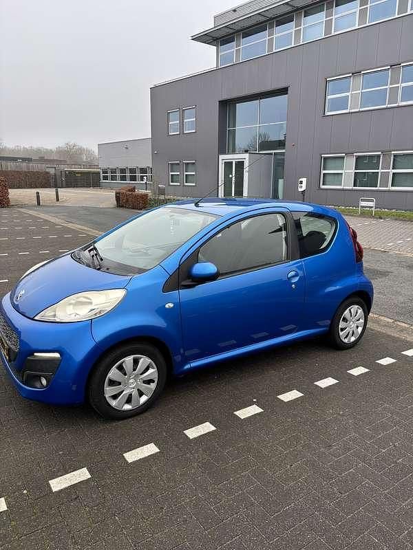 Occasion Peugeot 107 Active 68 PK (50 kW) 2012 Blauw Hatchback